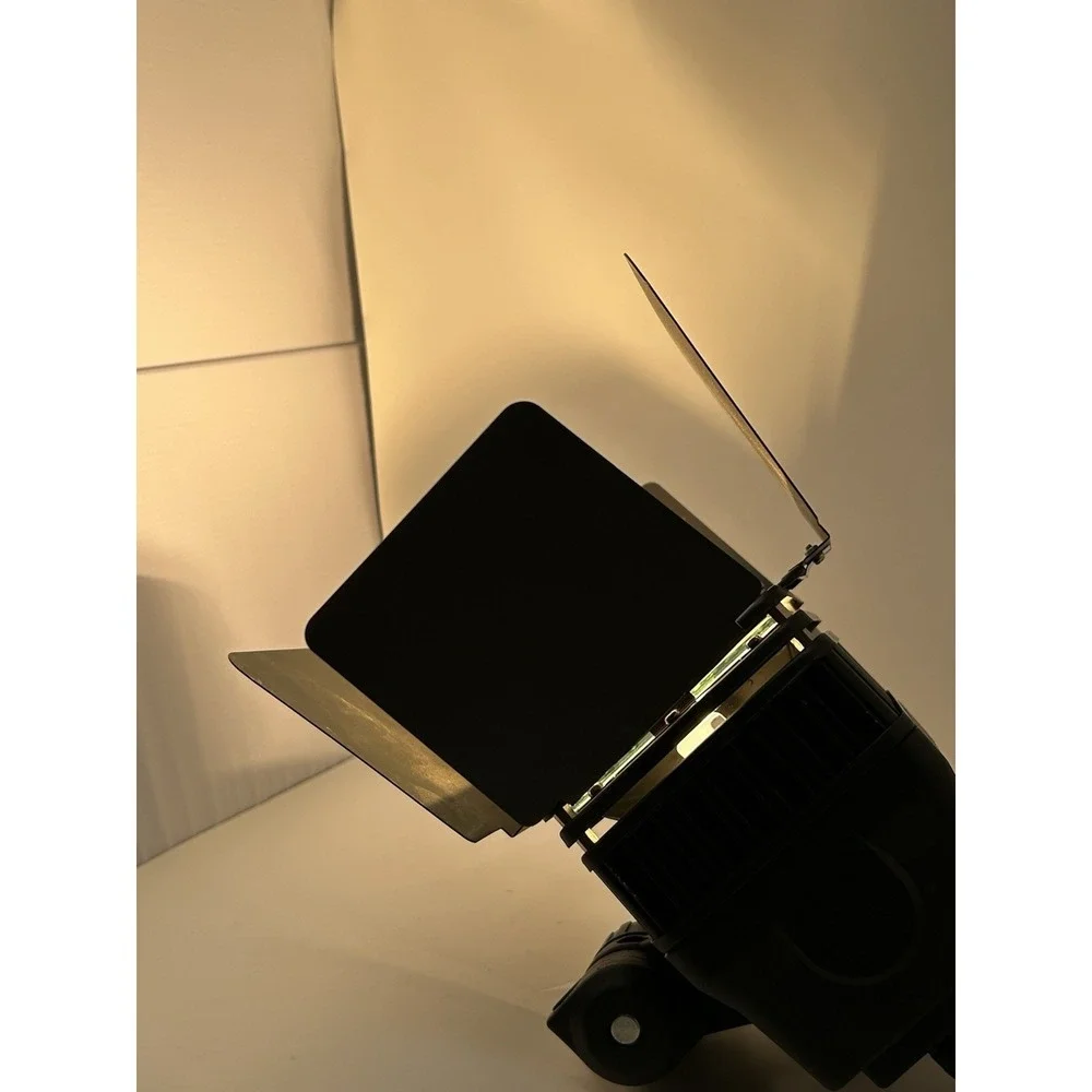Britek QW-1000p Quartz Halogen Photo‎ Light